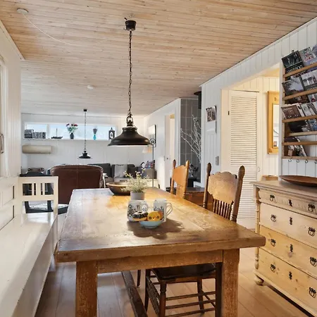 2 Bedroom Beautiful In * Orø