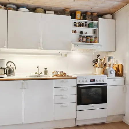 2 Bedroom Beautiful In *